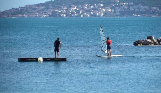 Caddebostan Sahili'nin kıyıları müsilajdan temizlendi