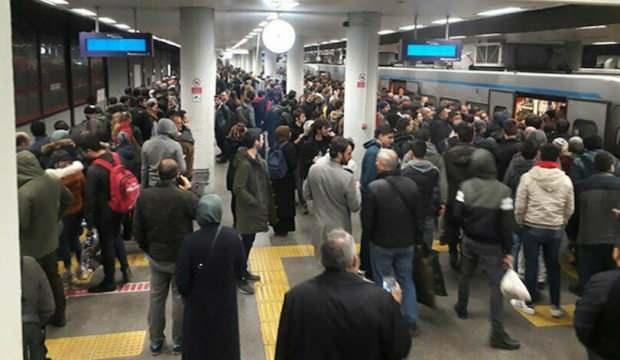 İstanbul'da 2 metroda seferler durdu
