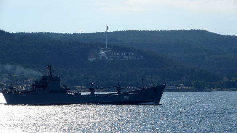 Rus savaş gemisi ‘Saratov’ Karadeniz’e doğru yol aldı