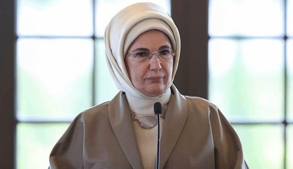 emine_erdogan_antalya_diplomasi_forumunda_liderlerin_esleriyle_bir_arada_1624016413_481.jpg