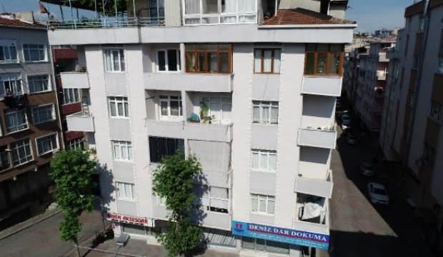 Güngören'de çatlaklar oluşan 4 katlı bina boşaltıldı