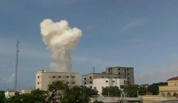Somali'de askeri üsse bombalı saldırı: 15 ölü