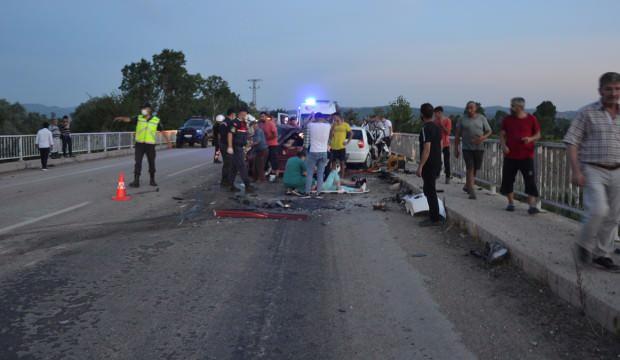 Çanakkale&#39;de feci kaza: 3 ölü, 4 yaralı - GÜNCEL Haberleri