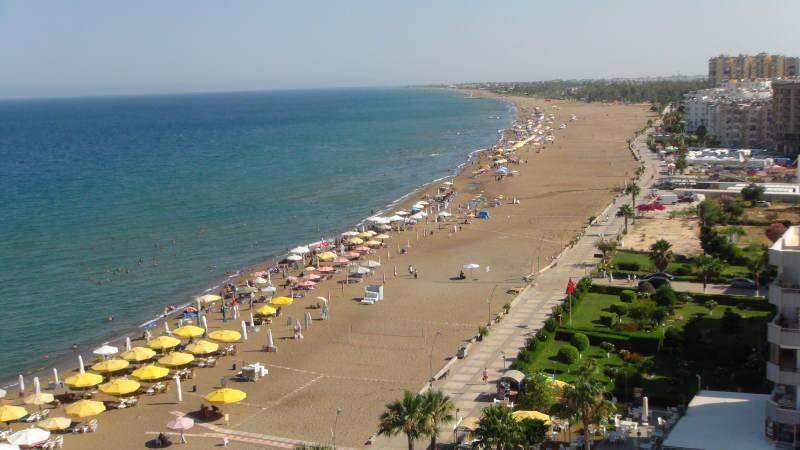 EIF4i_1625134722_5254 Kısıtlamalarkalktı sıcaklar arttı, tatilciler denize koştu