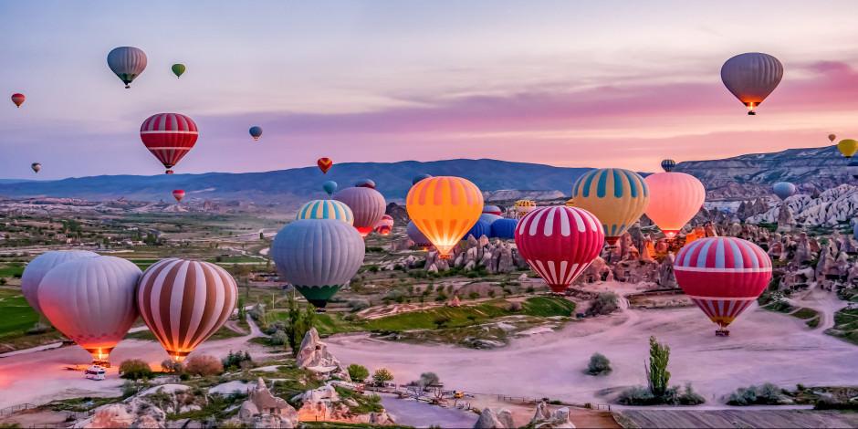 Kapadokya'da sıcak hava balonu turlarına yoğun ilgi
