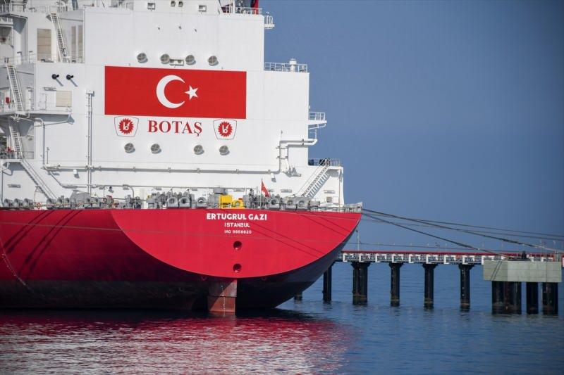 Hatay'ın Dörtyol ilçesinde Türkiye'nin ilk yüzer sıvı doğal gaz (LNG) depolama ve gazlaştırma gemisi (FSRU) Ertuğrul Gazi'ye LNG nakli başladı. 
