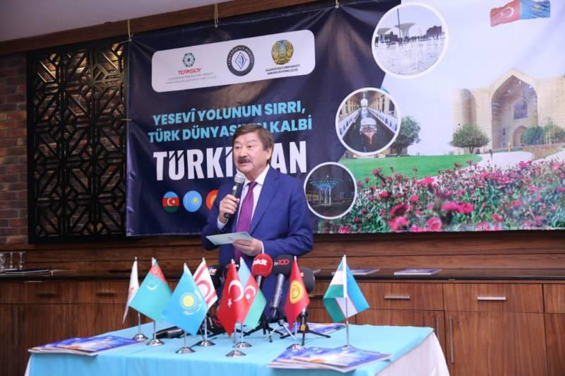 Uluslararası Türk Kültürü Teşkilatı (TÜRSOY) Genel Sekreteri Düsen Kaseinov.