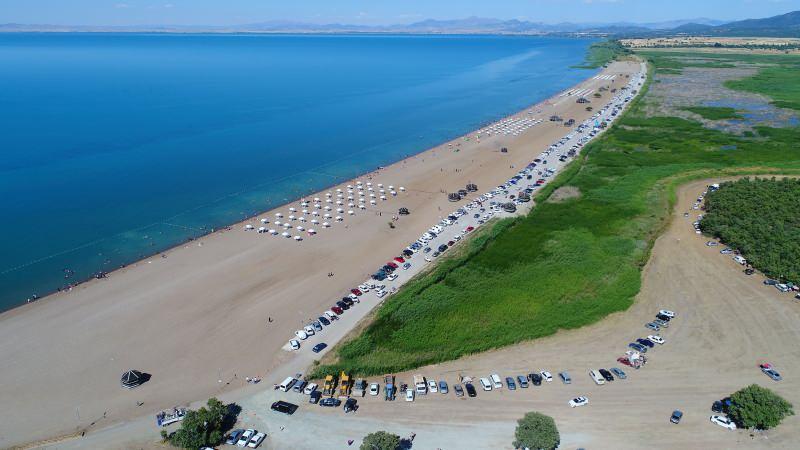 rLEHw_1626089673_2159 Konya Ovası'nda Akdeniz sahillerini aratmayan plaj keyfi