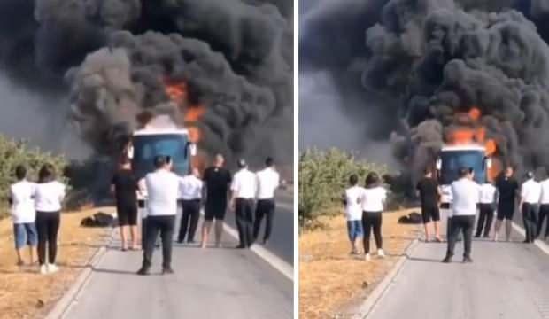İzmir'de yolcu otobüsü alev alev yandı