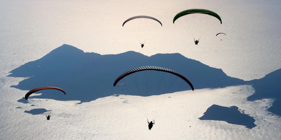 Dünyanın en iyi yamaç paraşütü merkezi: Babadağ
