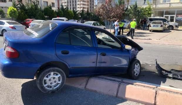 Kayseri’de otomobiller çarpıştı! 4 kişi yaralandı