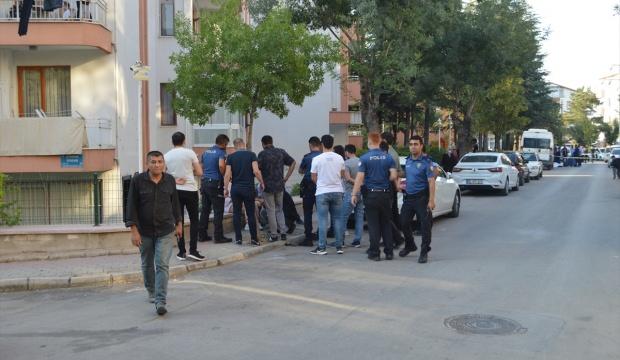 Afyonkarahisar'da cinnet geçiren polis memuru katliam yaptı: 4 ölü