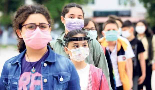 Okullar açılmalı! Yeni araştırma: Çocuklarda bulaş riski yüzde 47 daha az