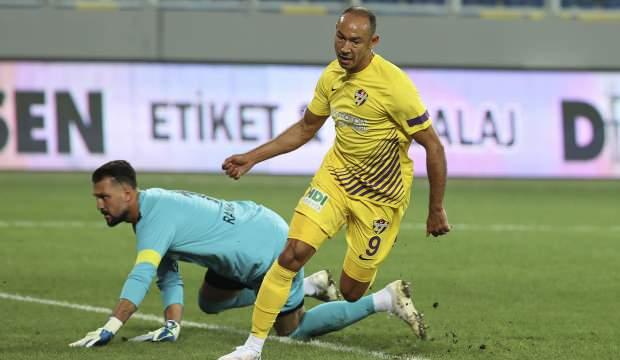Umut Bulut'tan 27 dakikada iki gol - Vimarsana News