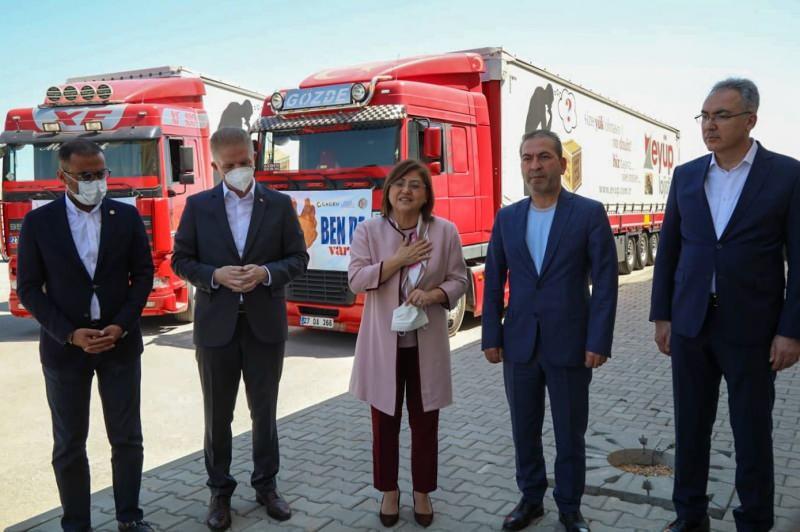 Gaziantep Büyükşehir Belediye Başkanı Şahin, maaşını afetzedelere bağışladı