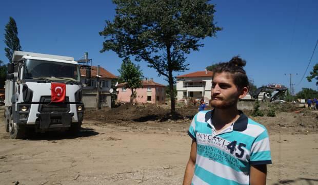 Kastamonu&rsquo;da kahramanlık &ouml;rneği, ailesini ve 4 kişilik aileyi kurtardı!