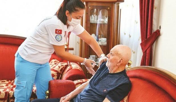 Kemal dede 102 yaşına üçüncü doz aşı ile girdi - Vimarsana News