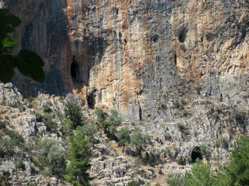 szYsE_1629804359_5558 300 bin yıllık mağaraya ev sahipliği yapan Gökçeler Kanyonu