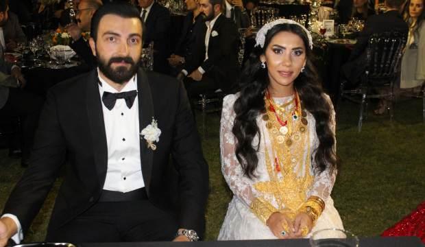 1500 davetli düğünde gelin ve damada 2 milyon lira para ve 4 kilo altın taktı