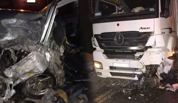 Bitlis’te korkutan kaza! Tır ile otomobil çarpıştı