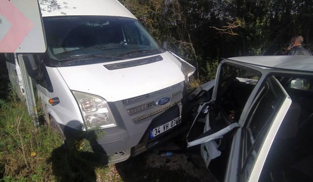 Kastamonu Daday’da kaza! Otomobil ve minibüs çarpıştı