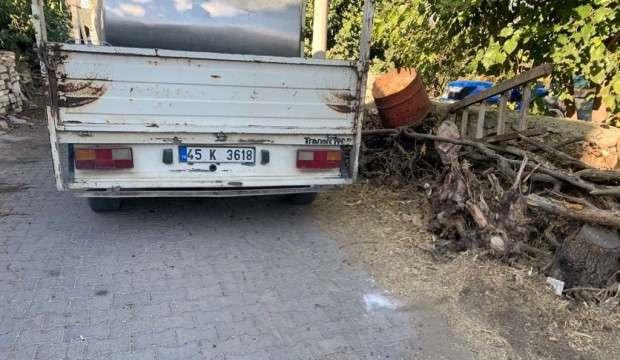 Manisa’da süt kamyoneti yaşlı kadına çarptı, durumu kritik