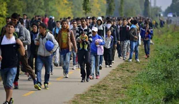 İran'ın sinsi mülteci planı: Türkiye sınırında bekletiliyorlar!
