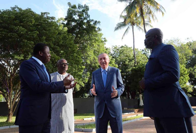 Cumhurbaşkanı Erdoğan, Togo Cumhurbaşkanı Faure Essozimna Gnassingbe, Burkina Faso Devlet Başkanı Christian Kabore ve Liberya Devlet Başkanı George Manneh Weah