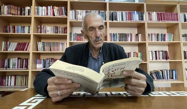Kahramanmaraş’ta 79 yaşındaki "kitap kurdu" öğrencilere örnek oluyor