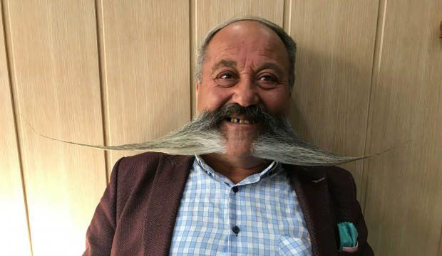 1 metre 15 santimetre uzunluğundaki bıyıklarının aylık masrafı 1500 lira!