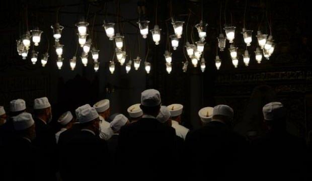 Diyanet İşleri Başkanı Erbaş, Bursa Ulu Cami'de cuma namazını kıldırdı