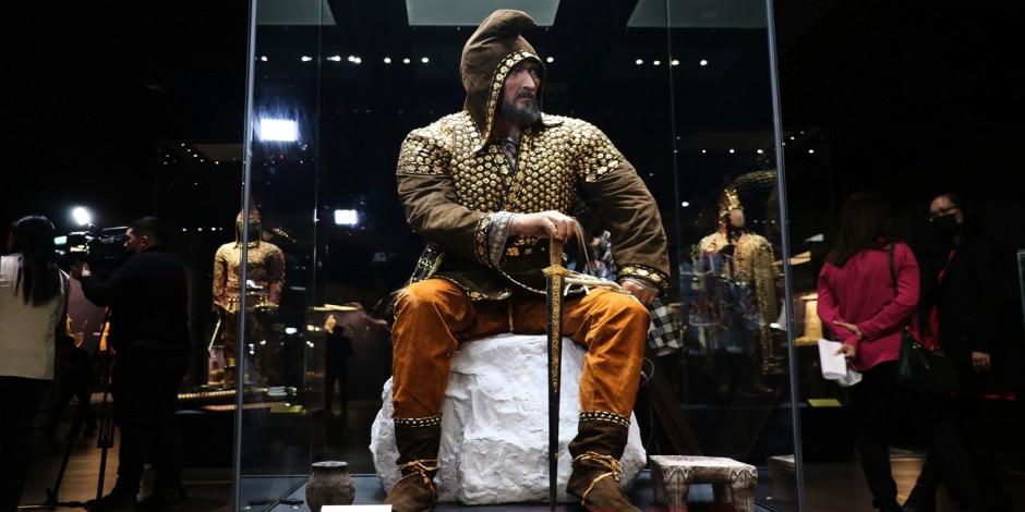 2 bin 500 yıllık "Altın Elbiseli Adam" görücüye çıktı