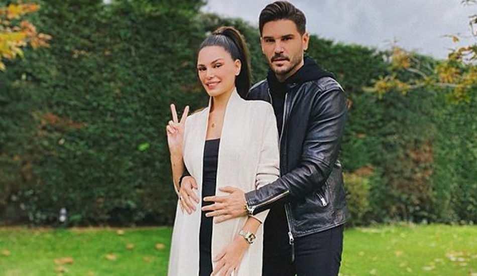 almeda_abazi_tolgahan_sayisman_cifti_kizlarinin_adini_acikladi_1609678942_0197.jpg
