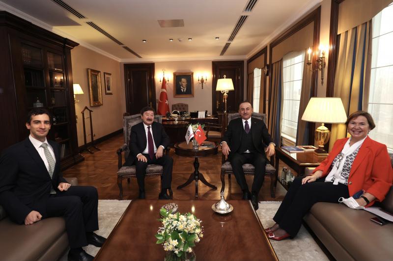 Dışişleri Bakanı Mevlüt Çavuşoğlu, TÜRKSOY Genel Sekreteri Düsen Kaseinov’ ile birlikte
