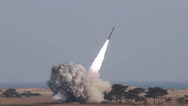 Kuzey Kore  tüm dünyanın baskısına karşılık balistik füze denemelerini sıklıkla gerçekleştiriyor.