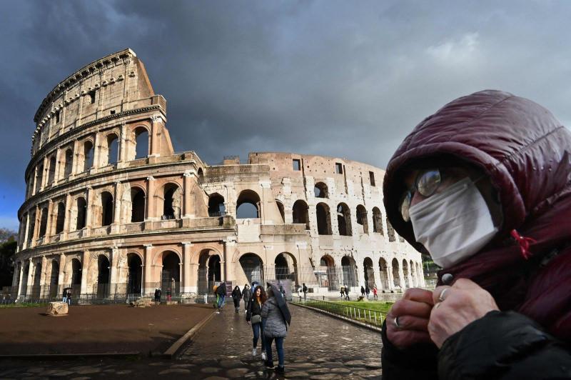 İtalya'daki koronavirüs vakaları yoğun artış görülenler arasında yer alıyor.