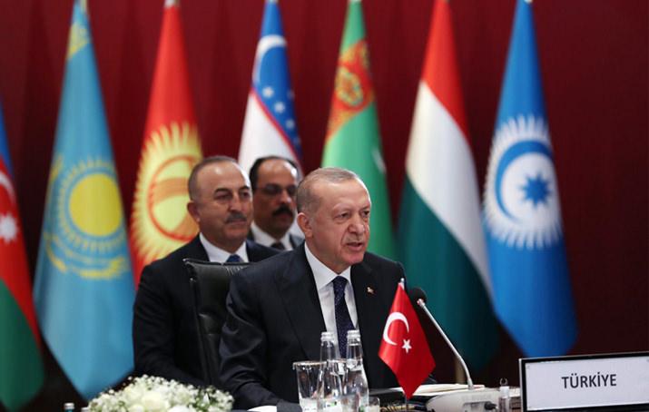 Türk Devletler Teşkilatı zirvesinde Başkan Erdoğan'ın konuşması sırasında bir kare