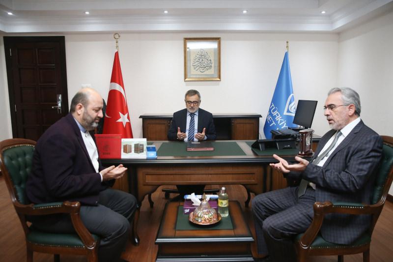 Türkiye Diyanet Vakfının yeni genel müdürü İzani Turan oldu.