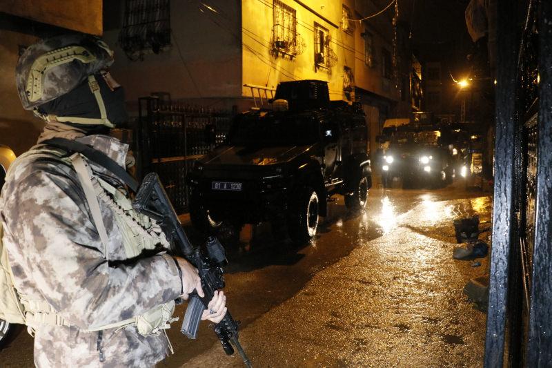 Adana’da şafak vakti terör örgütü DEAŞ’A operasyon