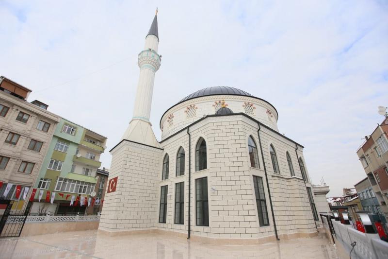 Nişantaşlar Ahmeddn Camii ibadete açıldı