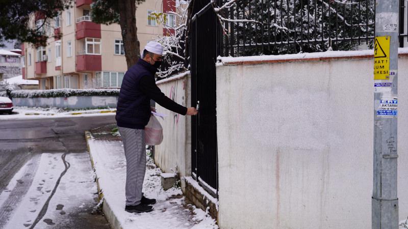 Tuzla Belediyesi, ihtiyaç sahibi vatandaşlarını unutmadı