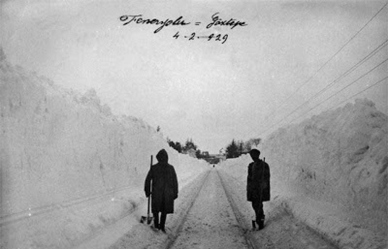1929 kışından bir fotoğraf. İstanbul - Göztepe. 