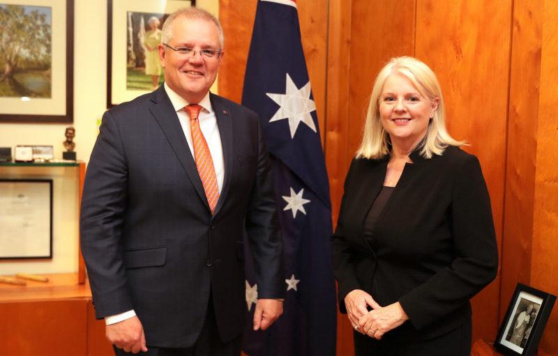 Avustralya Başbakanı Scott Morrison (solda) ve Avustralya İçişleri Bakanı Karen Andrews (sağda)