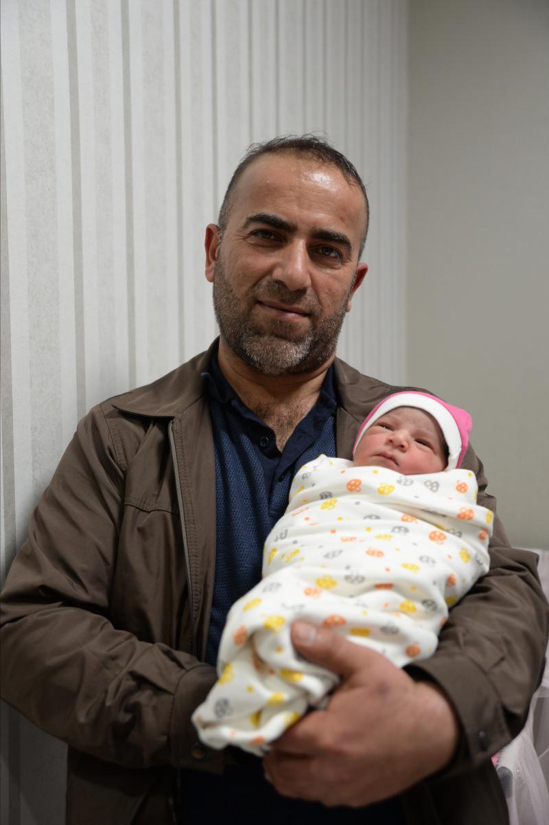 Antalya’da 22 yıl evlat hasreti çeken babanın doğum heyecanı 