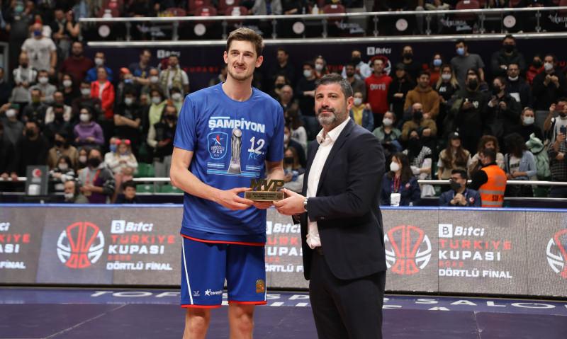 Bitci Türkiye Kupası finalinin MVP'si Tibor Pleiss oldu