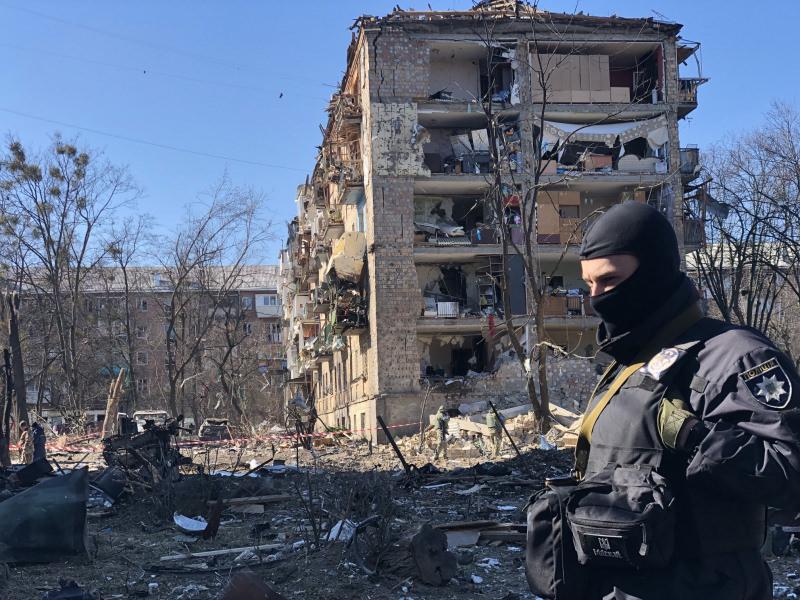 Rusya sivil yerleşim alanları bombalıyor.