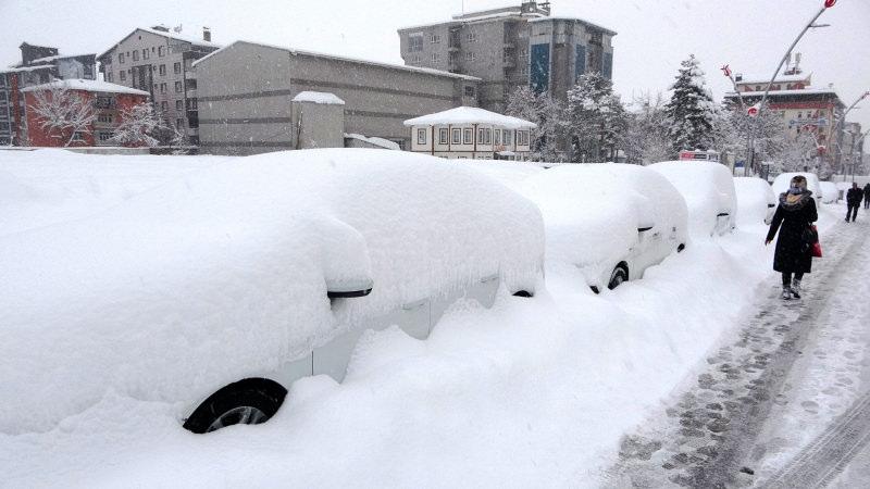 Muş’ta 325 köy yoluna kar engeli