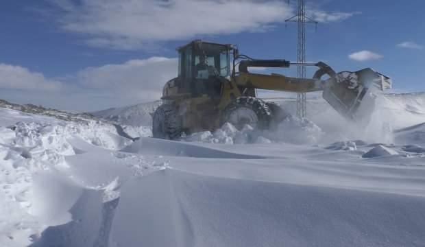 Iğdır’da kar yağışı sonrası 42 köy yolu kapandı