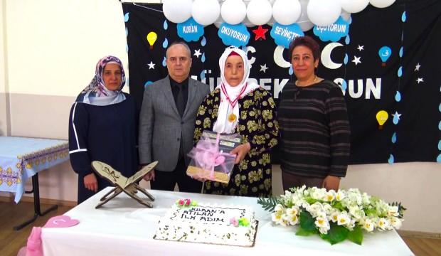Denizli’de 73 yaşındaki kadın 5 yıllık gayretin ardından Kur’an-ı öğrendi