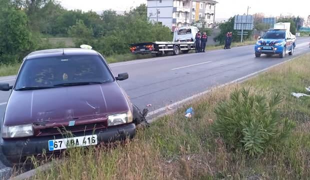 Zonguldak’ta hakimiyetini kaybeden sürücü refüje çarptı